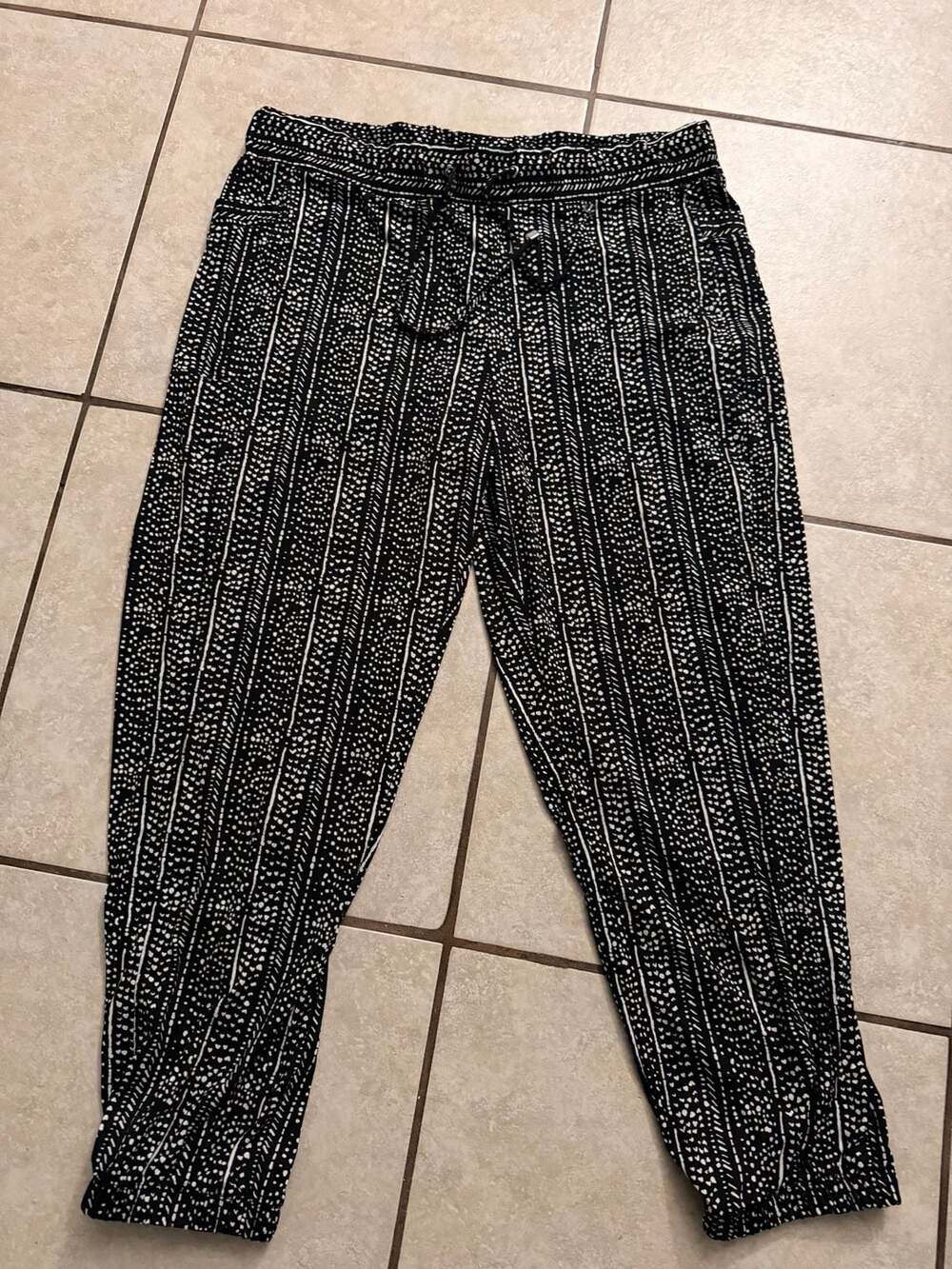 Robert Louis Black and White Abstract Print Harem Pants, Size XL
